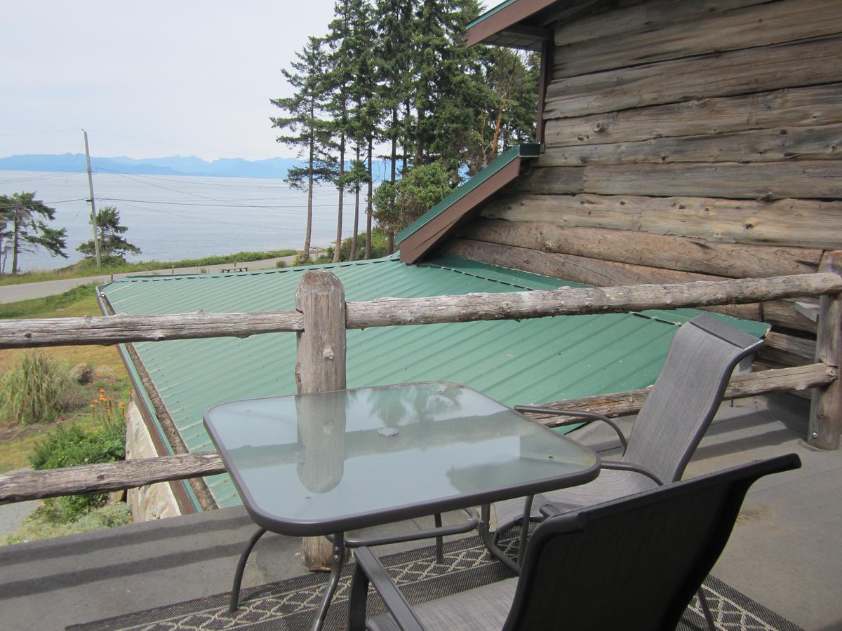 The Surf Lodge And Pub Gabriola Kültér fotó